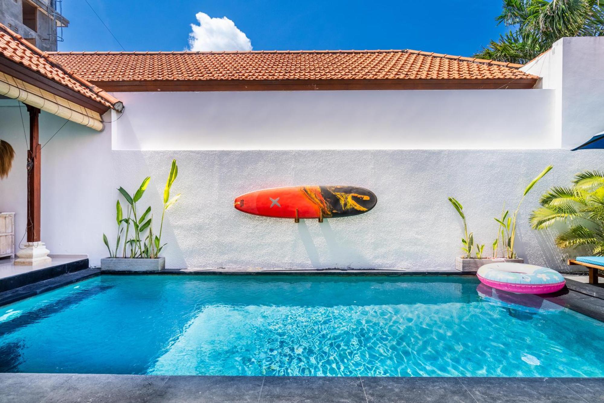 4-Bedroom Pool Villa Near Seminyak Center Bagian luar foto