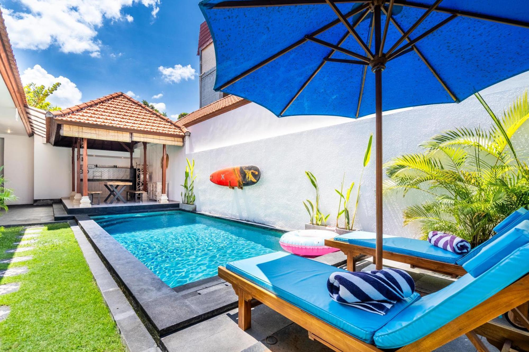 4-Bedroom Pool Villa Near Seminyak Center Bagian luar foto
