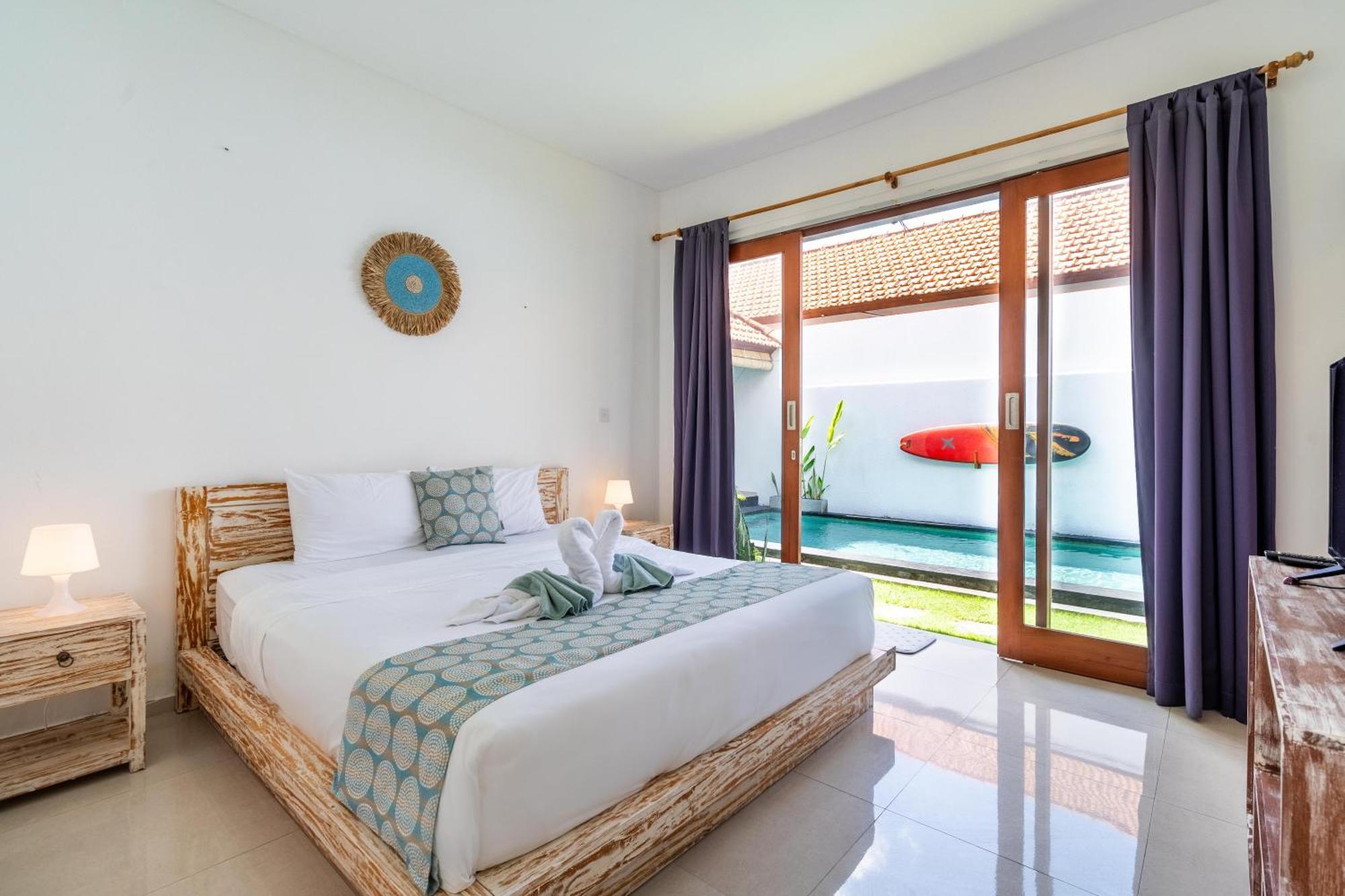 4-Bedroom Pool Villa Near Seminyak Center Bagian luar foto