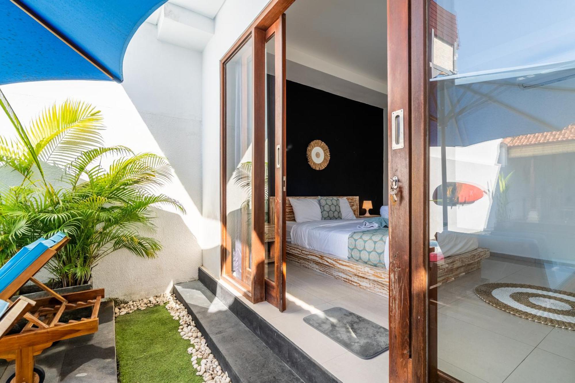 4-Bedroom Pool Villa Near Seminyak Center Bagian luar foto