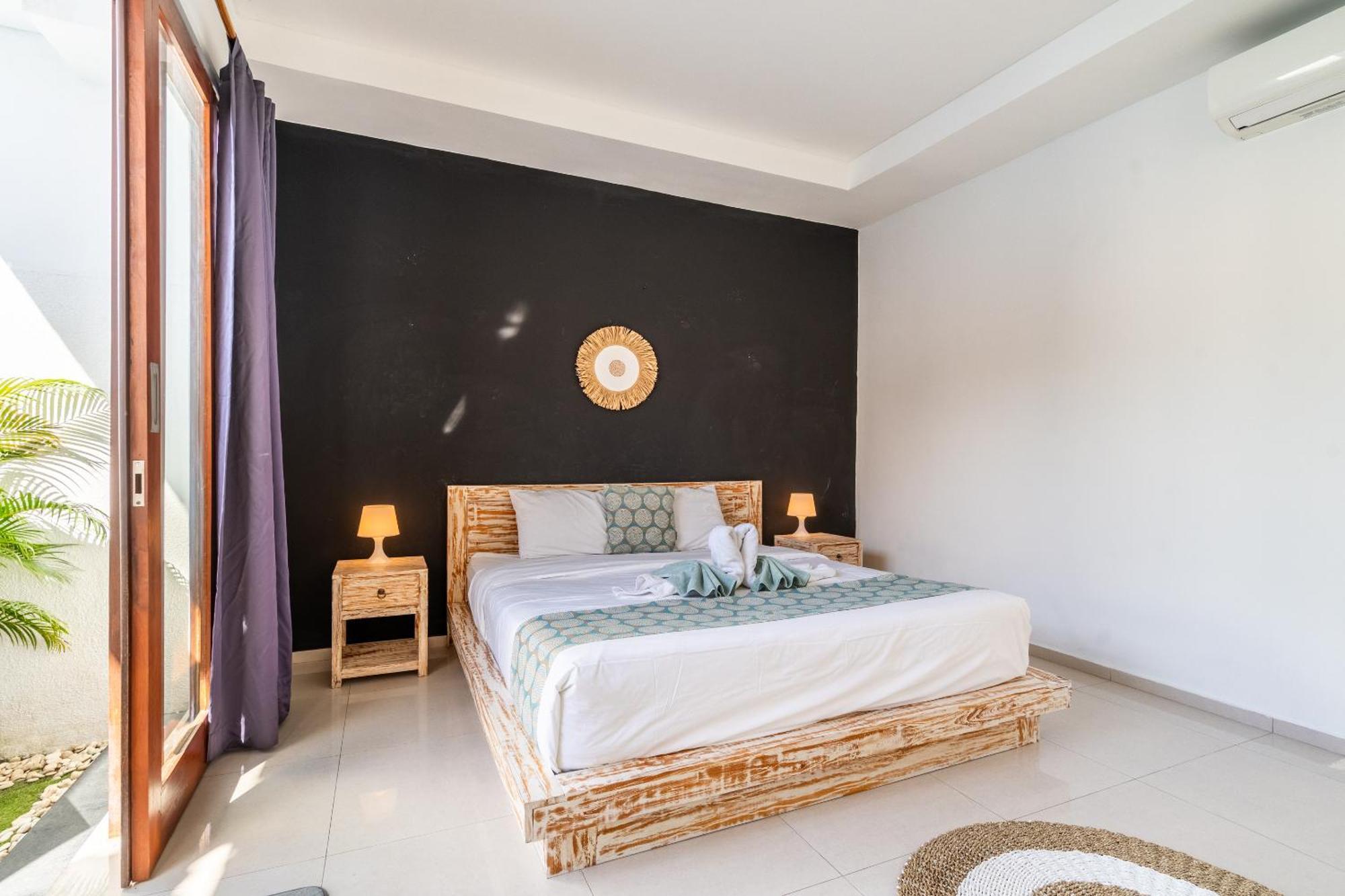 4-Bedroom Pool Villa Near Seminyak Center Bagian luar foto